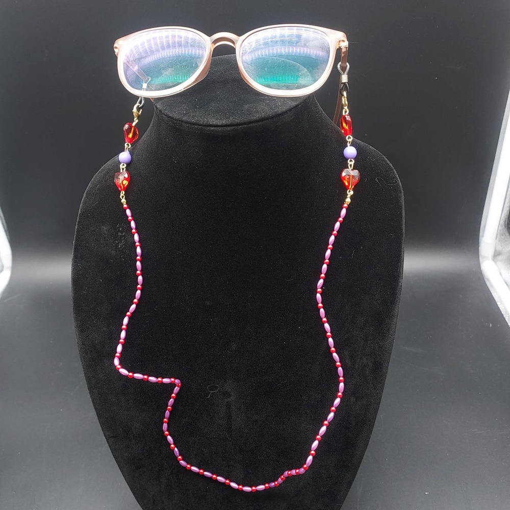 Red Hat Society EyeGlass Chains Purple Red Heart Charms Faux Pearl NOS - Picture 3 of 10